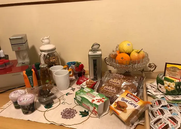 לינה וארוחת בוקר Gloria